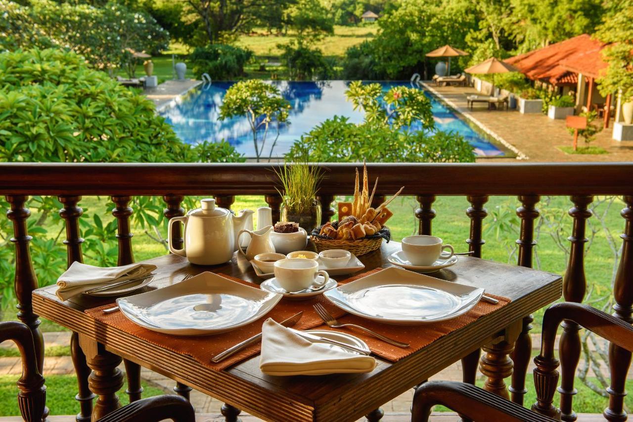 Uga Ulagalla - Anuradhapura Sigiriya Buitenkant foto